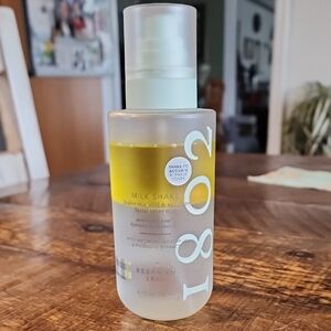 Beekman 1802 Milk Shake Facial Toner - Bright Yellow